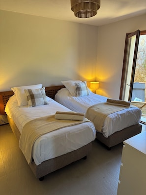 VILLA 2 - CHAMBRE 01