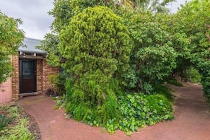 Private Entrance, villa set amongst the trees