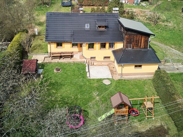House, Roof, Cottage, Home, Residential Area, Rural Area, Garden, Backyard, Farmhouse, Lawn