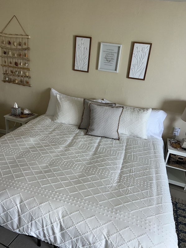 Welcome to Coastal Tides at Daytona Beach Florida.
Ocean view studio condo