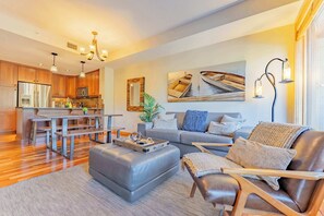 Beautiful open space with seamless transition between kitchen, dining and living areas