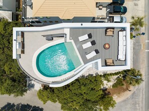 Incredible Rooftop Pool!