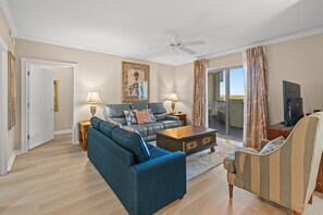 Living Room with Sofa bed