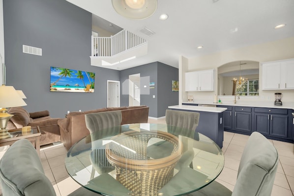 Open Dining Area with Easy Kitchen Access