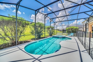 Poolside Covered Lanai with Outdoor Seating