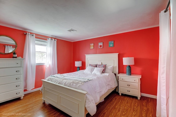 Ellery Beach Bungalow #43 - Queen Bedroom.