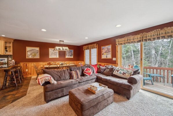 Architecture, Building, Furniture, Indoors, Living Room