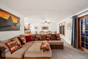 Couch, Furniture, Architecture, Building, Indoors