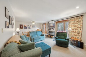 Architecture, Building, Furniture, Indoors, Living Room