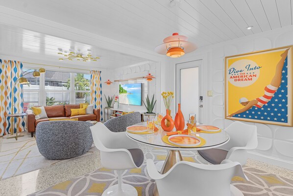 Venice Vacation Rental | 2BR | 1BA | 1 Step to Enter | 1,200 Sq Ft