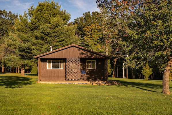 Sugar Pine Cottage Front