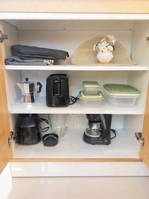 Kaffee und/oder Kaffeemaschine