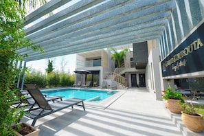 Shared pool