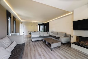 Living and dining room