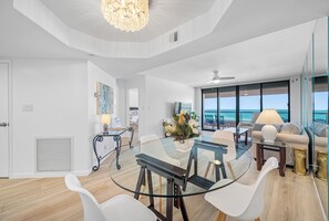 Dining and living space facing the beach