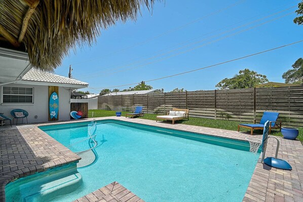 Dive Into Relaxation-Vacation Home with all the Glamour!
