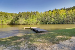 On-Site Lake Access | Self Check-In | Near Hiking Trails