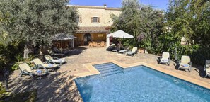 Holiday Home Swimming Pool