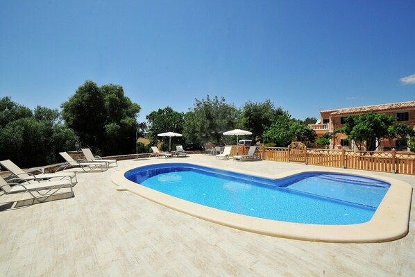 Piscine maison de vacances