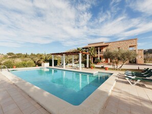 Holiday Home Swimming Pool