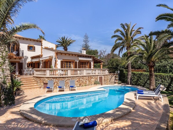 Holiday Home Exterior [summer]