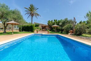 Holiday Home Swimming Pool