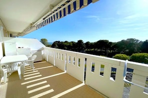 Terrasse / Balkon