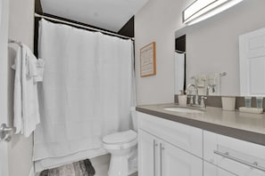 Bright and spotless bathroom in the heart of Boca Raton