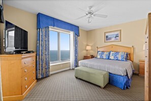 King Bed in Main Bedroom
