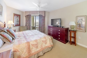 King Bed in Main Bedroom