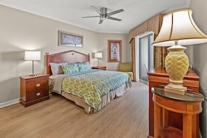 King in Main Bedroom