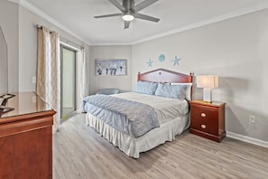 King in Main Bedroom