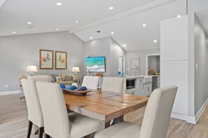 522 Augusta Village