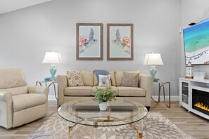 522 Augusta Village
