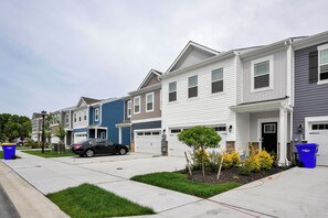 Lovely Townhouses in Millville by the Sea