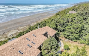 Driftwood Beach House-120