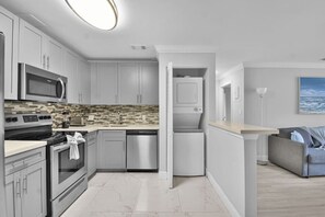 Well-stocked kitchen for easy cooking in Boca Raton