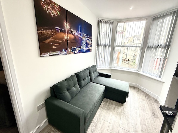 Living Room / Lounge