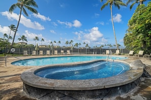 Enjoy the Kahala pool