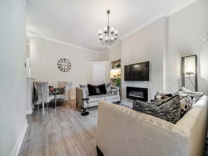 Living room/dining room | Welbeck Retreat, Troon