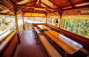 Outdoor dining