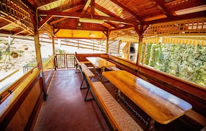 Outdoor dining