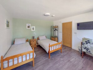 Open plan living space | Tupholme - Walcott Lodges, Walcott