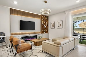15953 Cape Coral Lp (4).jpg