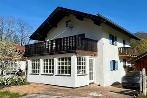 Das Edelweiß Chalet im Frühling