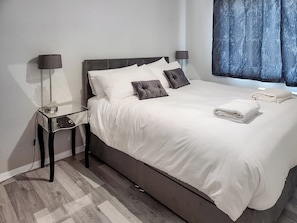 Double bedroom | Zadena, Timsbury, near Bath