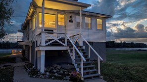 Exterior - Front of House
