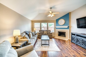 Living Room | Single-Story Home | Smart TV