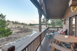 Covered Deck | Outdoor Dining | Gas Grill | Mountain Views