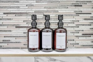 Bathroom amenities